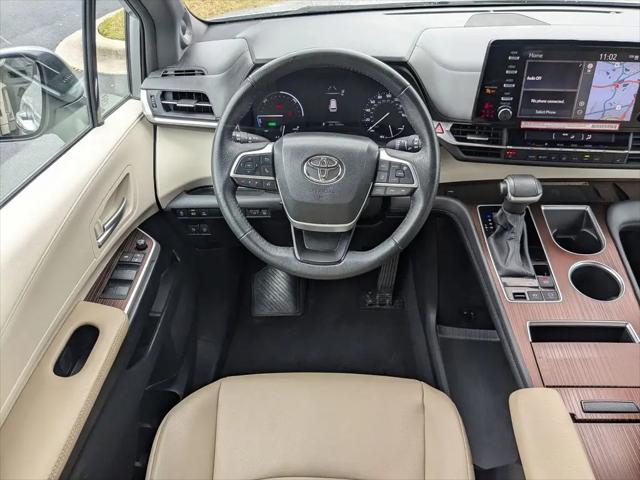 2024 Toyota Sienna XLE