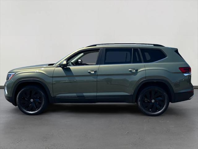 2026 Volkswagen Atlas SE with Technology