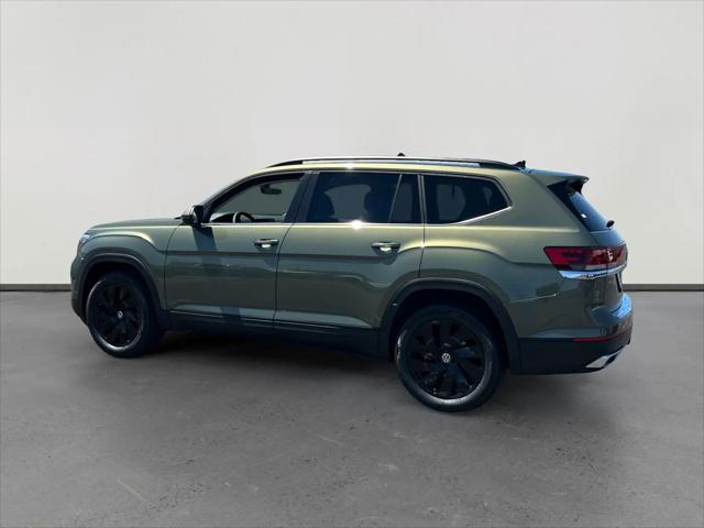 2026 Volkswagen Atlas SE with Technology