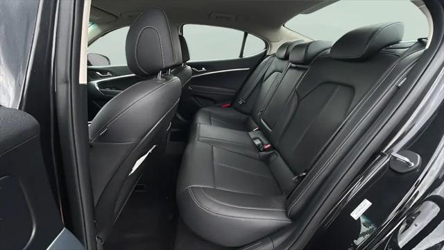 2025 Genesis G70 2.5T RWD