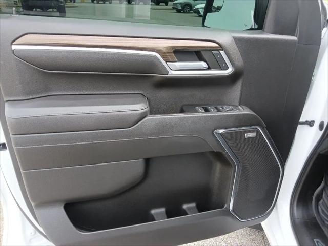 2022 Chevrolet Silverado 1500 4WD Crew Cab Short Bed RST