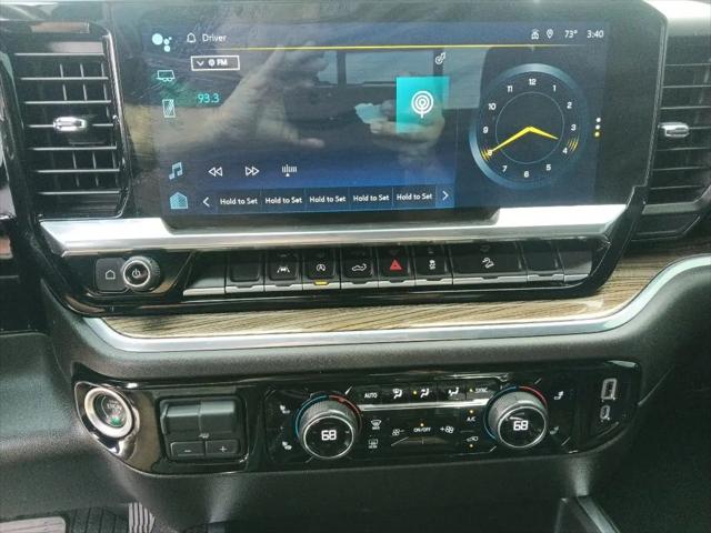 2022 Chevrolet Silverado 1500 4WD Crew Cab Short Bed RST