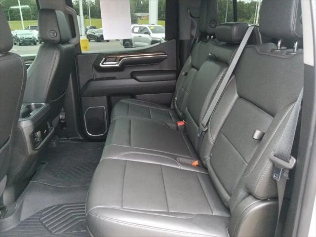 2022 Chevrolet Silverado 1500 4WD Crew Cab Short Bed RST