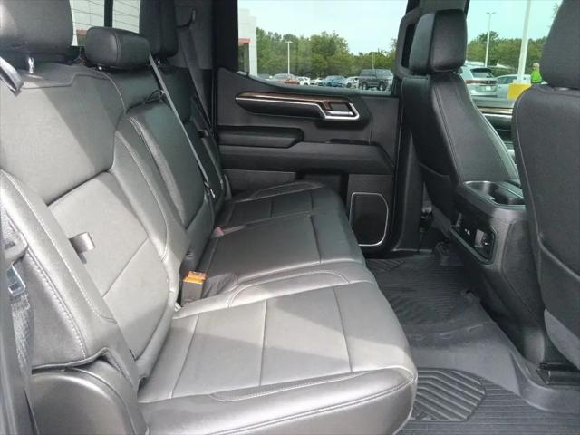 2022 Chevrolet Silverado 1500 4WD Crew Cab Short Bed RST
