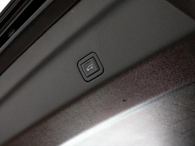2024 Cadillac Escalade 4WD Sport