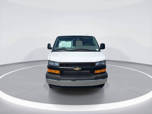 2026 Chevrolet Express Cargo Van 2500 Regular Wheelbase, WT, RWD