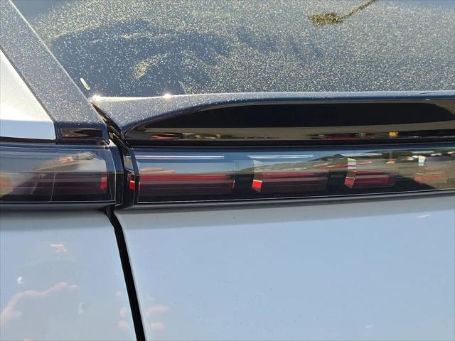 2024 Cadillac iQ Luxury w/1SC
