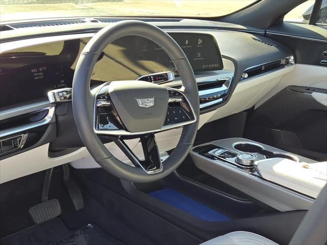 2024 Cadillac iQ Luxury w/1SC