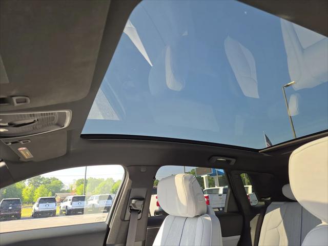 2024 Cadillac iQ Luxury w/1SC