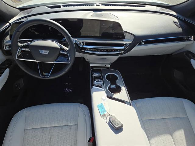 2024 Cadillac iQ Luxury w/1SC
