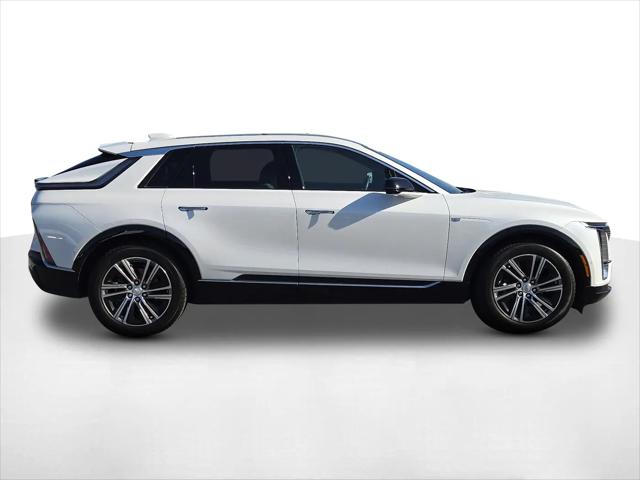 2024 Cadillac iQ Luxury w/1SC