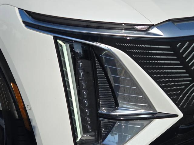 2024 Cadillac iQ Luxury w/1SC