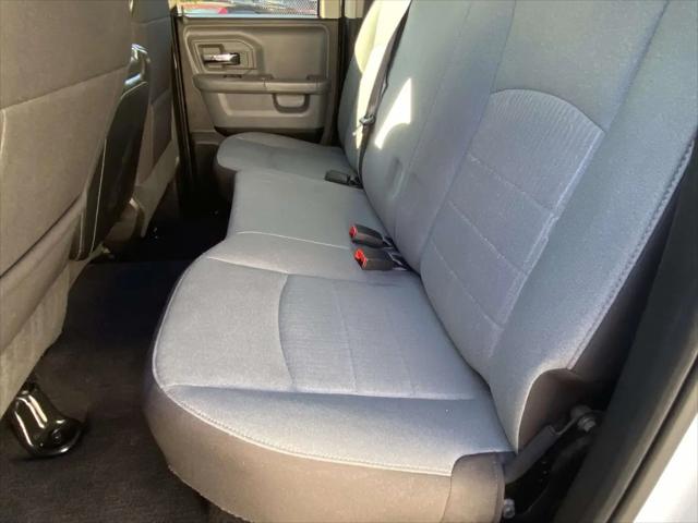 2024 Ram 1500 Classic SLT Quad Cab 4x2 6'4" Box