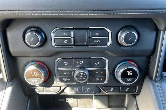 2024 Chevrolet Suburban 2WD LT