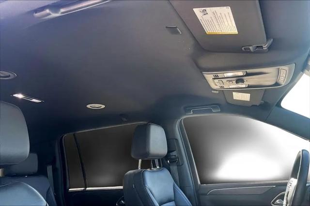 2024 Chevrolet Suburban 2WD LT