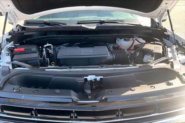 2024 Chevrolet Suburban 2WD LT