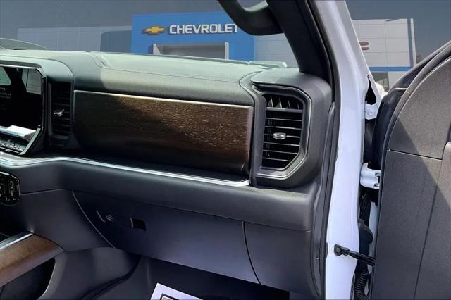 2026 Chevrolet Silverado 3500HD Crew Cab, Long Bed, High Country Dual Rear Wheel, RWD