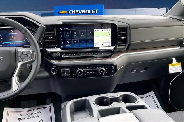2026 Chevrolet Silverado 1500 4WD Crew Cab Standard Bed LT