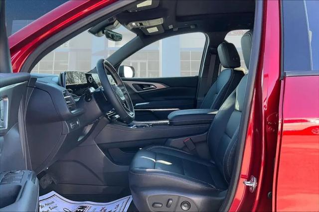 2026 Chevrolet Traverse AWD LT