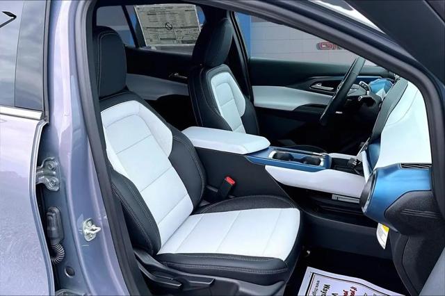 2025 Chevrolet Equinox LT 2