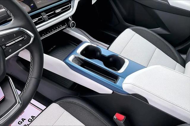 2025 Chevrolet Equinox LT 2
