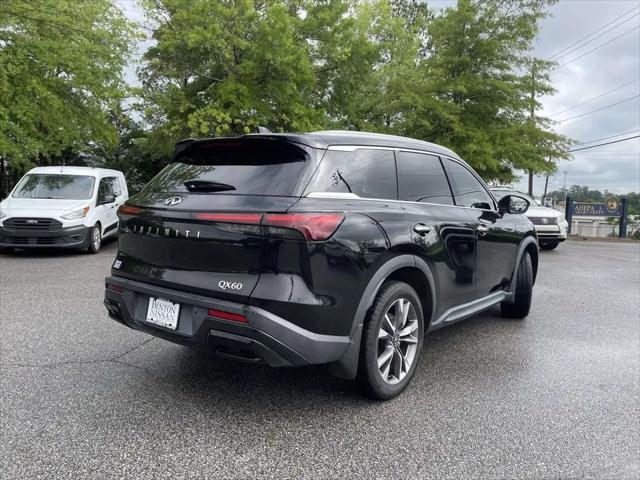 2023 INFINITI QX60 LUXE