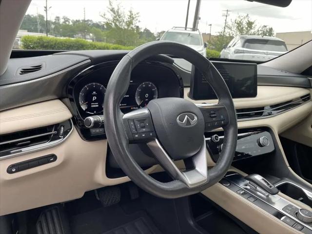 2023 INFINITI QX60 LUXE