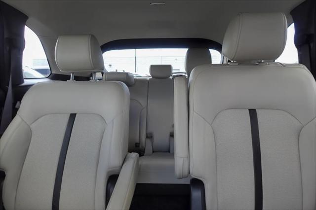 2024 Mazda X-90 Premium