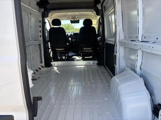 2024 Ram ProMaster 2500 Cargo Van Tradesman High Roof 136" WB w/Pass Seat