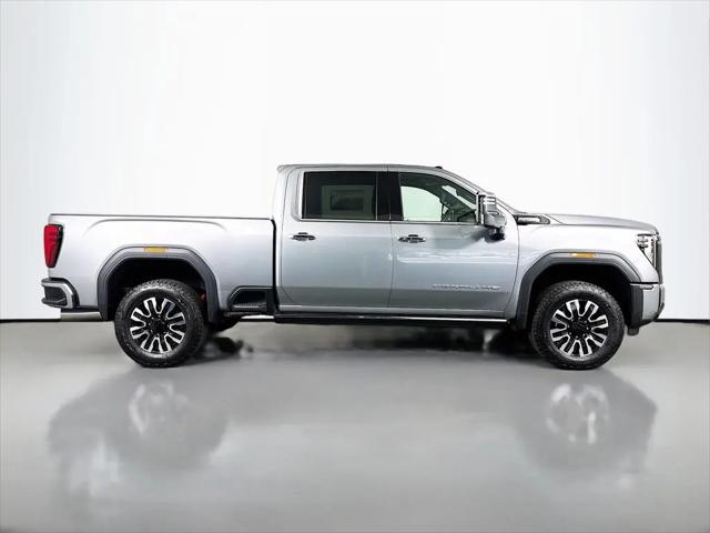 2026 GMC Sierra 2500HD Crew Cab, Standard Bed, Denali Ultimate, 4WD