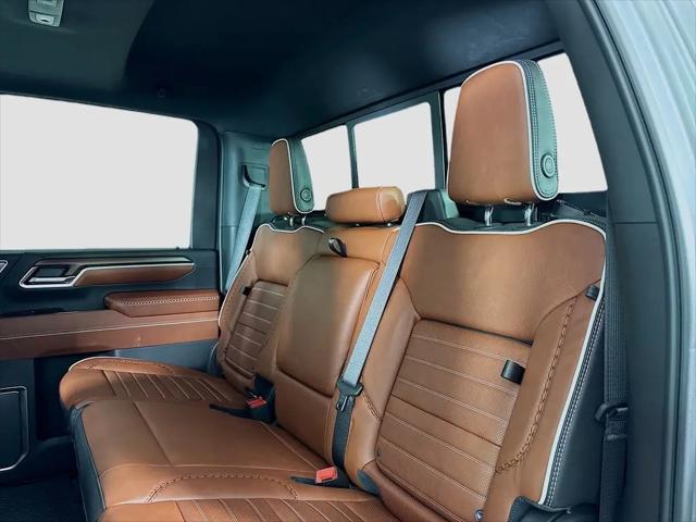 2026 GMC Sierra 2500HD Crew Cab, Standard Bed, Denali Ultimate, 4WD