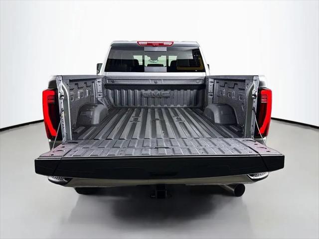 2026 GMC Sierra 2500HD Crew Cab, Standard Bed, Denali Ultimate, 4WD