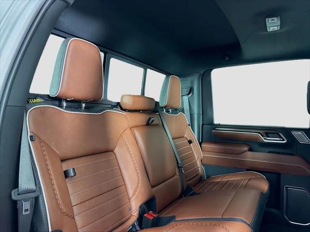 2026 GMC Sierra 2500HD Crew Cab, Standard Bed, Denali Ultimate, 4WD
