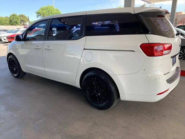 2016 Kia Sedona L