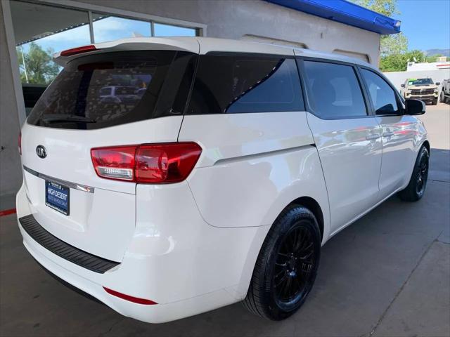 2016 Kia Sedona L