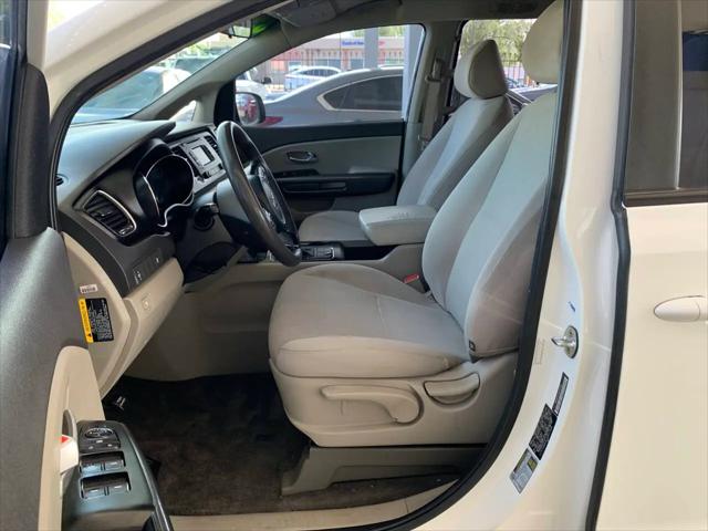 2016 Kia Sedona L
