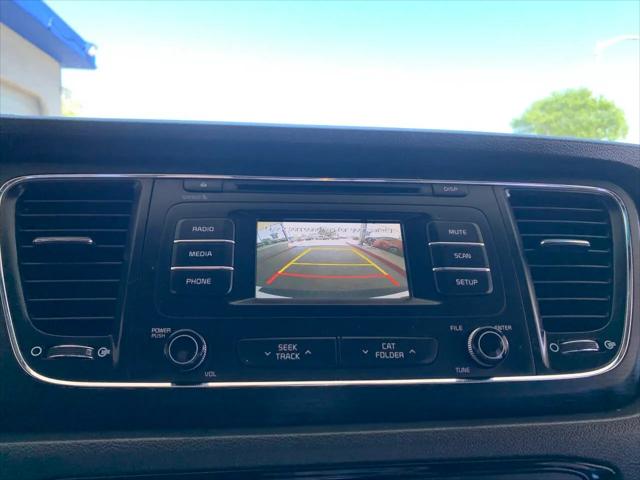 2016 Kia Sedona L