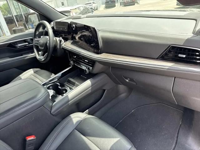 2025 Chevrolet Suburban 4WD Z71