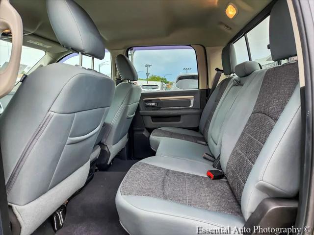 2019 Ram 1500 Classic SLT Crew Cab 4x4 5'7" Box
