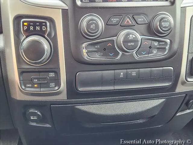 2019 Ram 1500 Classic SLT Crew Cab 4x4 5'7" Box