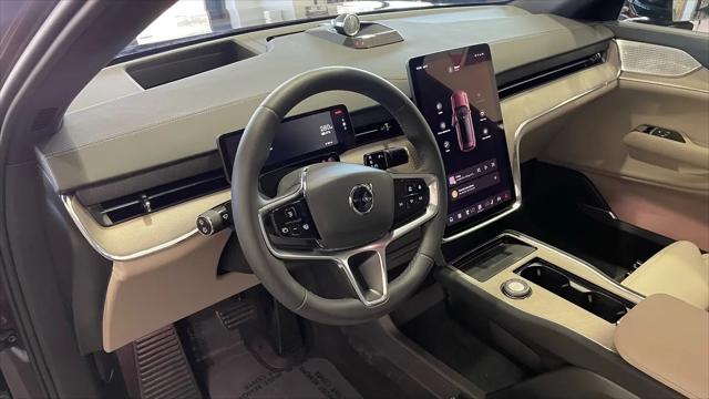 2025 Volvo X 90 Ultra, Twin Motor Performance, Fully electric, 6 Seats