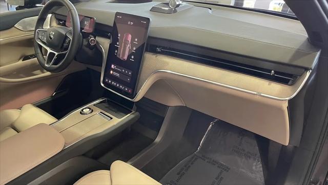 2025 Volvo X 90 Ultra, Twin Motor Performance, Fully electric, 6 Seats