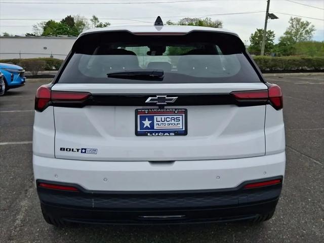 2027 Chevrolet Bolt LT FWD