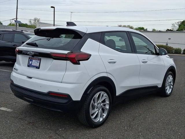 2027 Chevrolet Bolt LT FWD