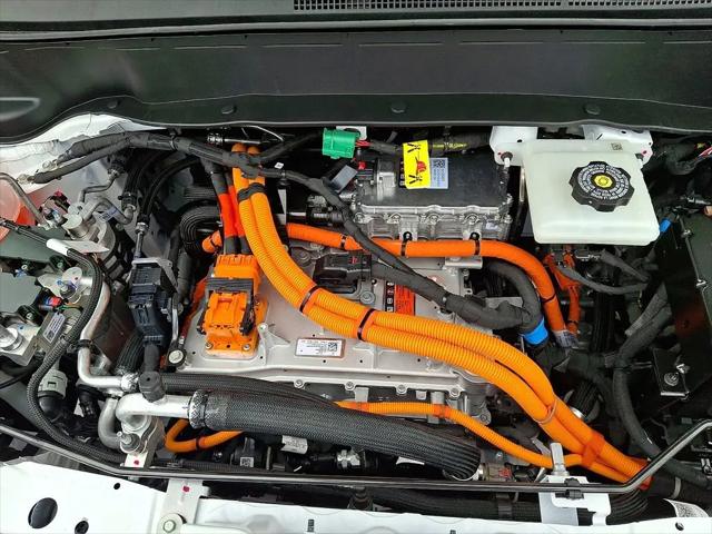 2027 Chevrolet Bolt LT FWD
