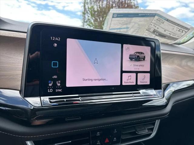 2026 Volkswagen Atlas SE with Technology