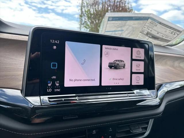 2026 Volkswagen Atlas SE with Technology