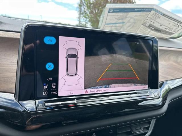 2026 Volkswagen Atlas SE with Technology