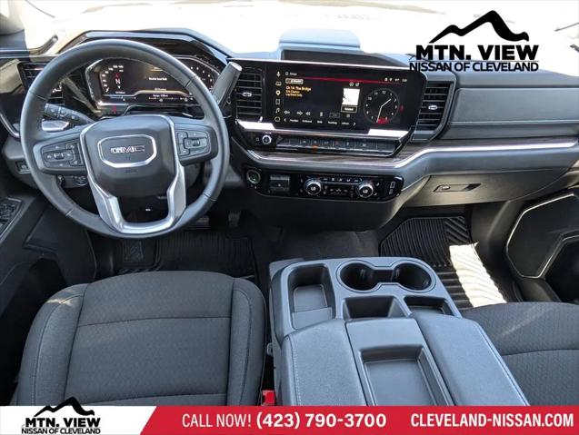 2025 GMC Sierra 1500 4WD Crew Cab Short Box Elevation with 3VL