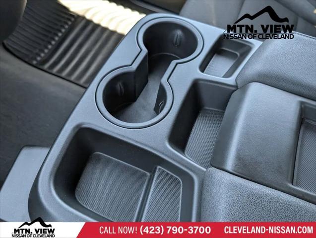 2025 GMC Sierra 1500 4WD Crew Cab Short Box Elevation with 3VL